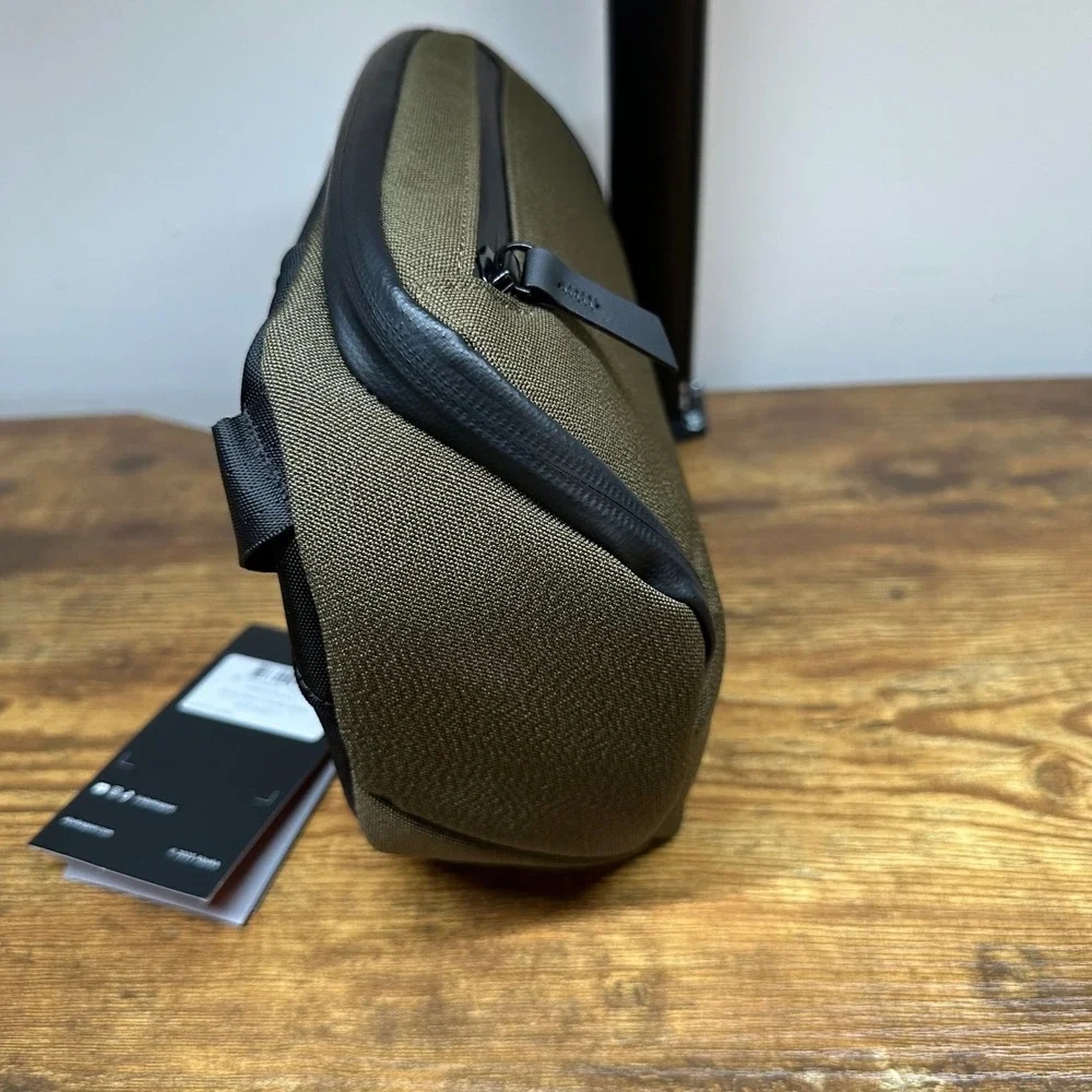 NEW Alpaka Vertex Pouch Army Green Axoflux 600D Tech Bag Crossbody AA010430517